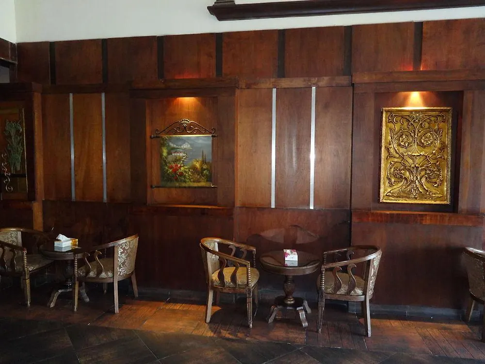Aparthotel La Fontaine Quraish Suites Džidda