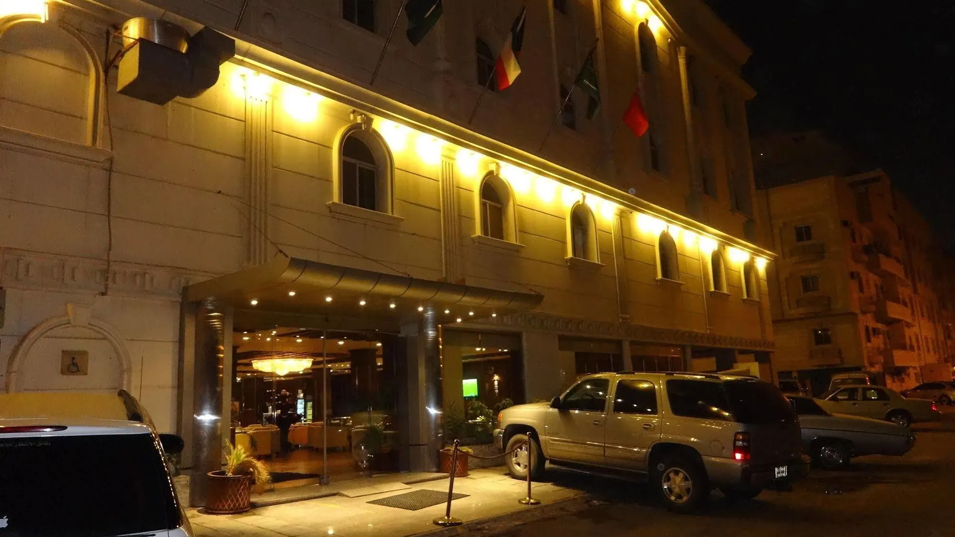جدة La Fontaine Quraish Suites