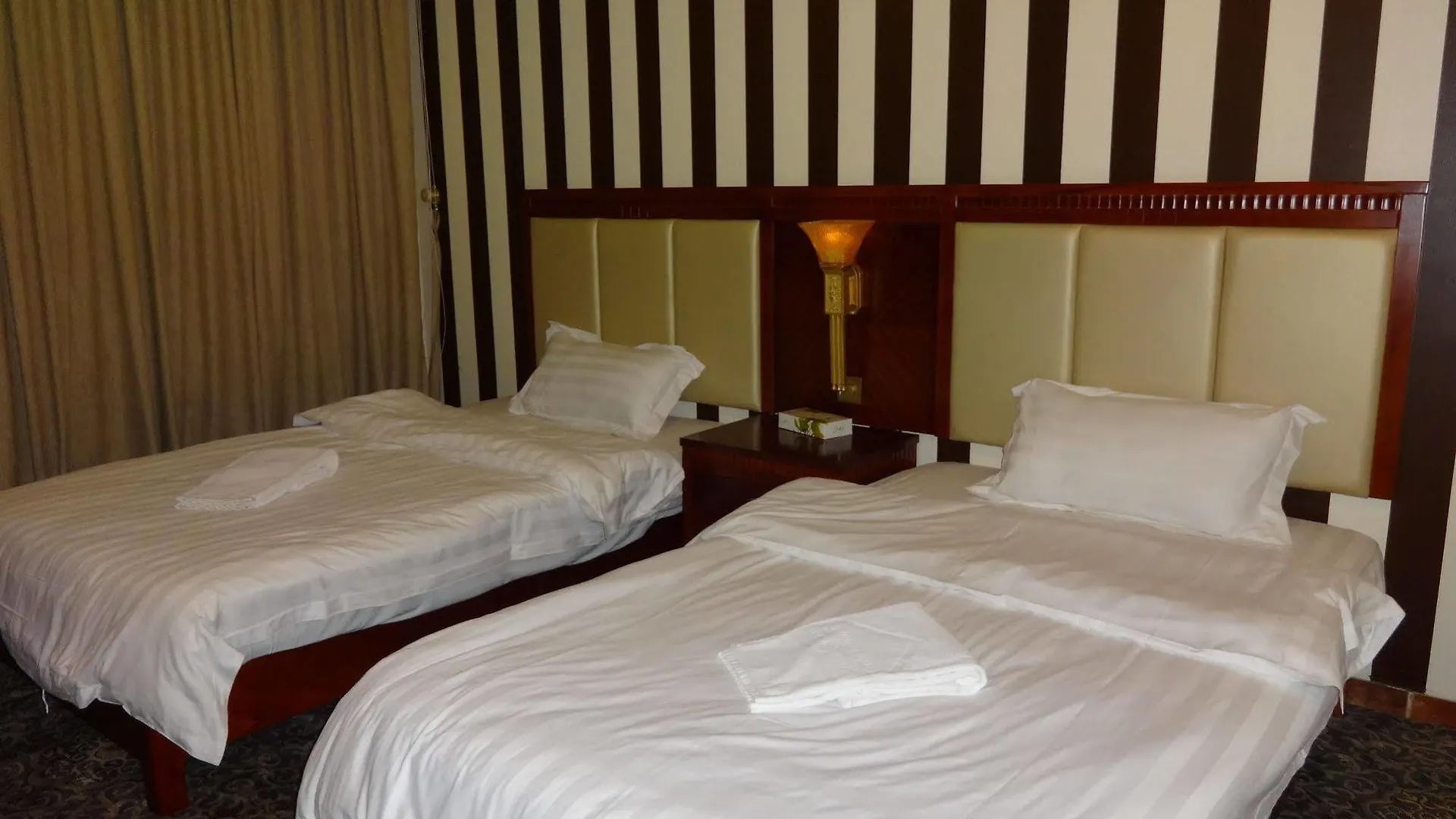 جدة La Fontaine Quraish Suites 3*,